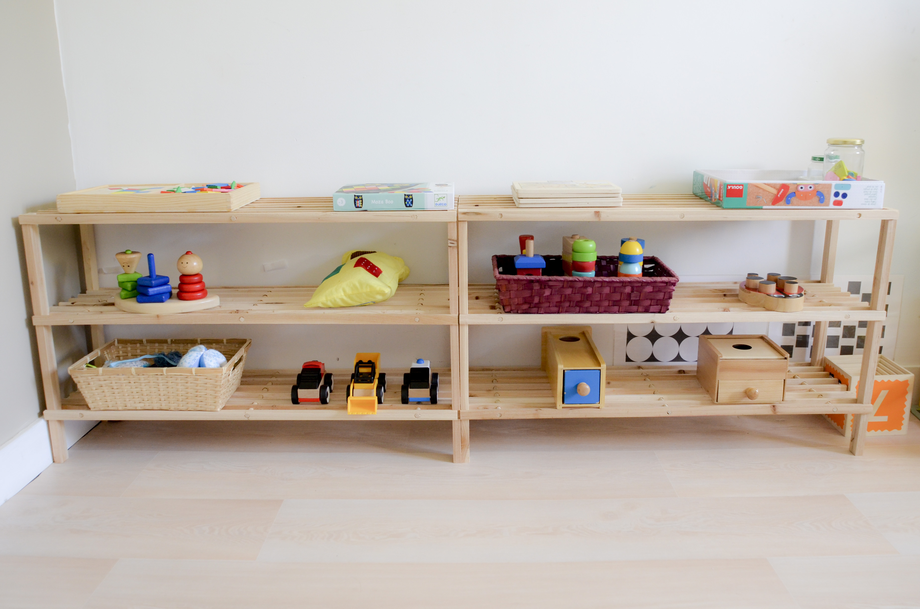 Comment créer une armoire Montessori pour votre enfant ?